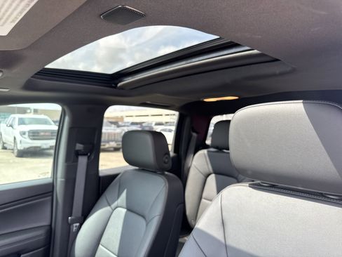 Used 2023 GMC Canyon Elevation w/ Elevation Premium Package image 8