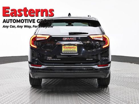 Used 2022 GMC Terrain Denali w/ Denali Premium Package AWD/4WD image 6
