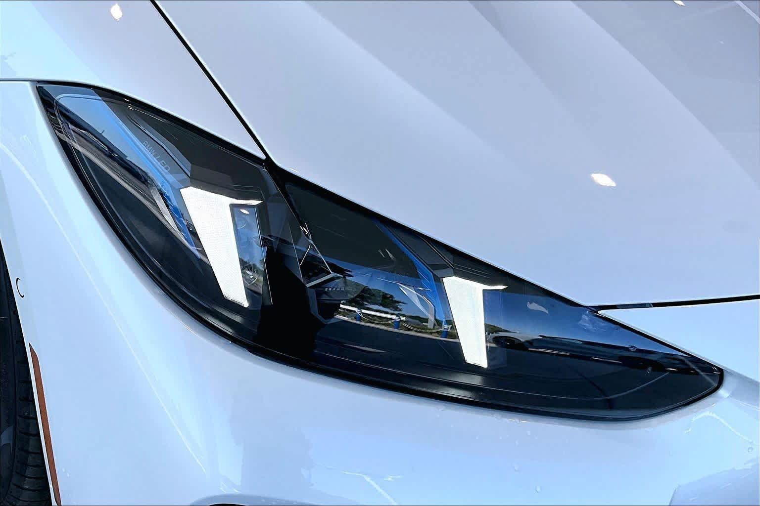 Used 2027 BMW M440i Convertible w/ Premium Package RWD image 26