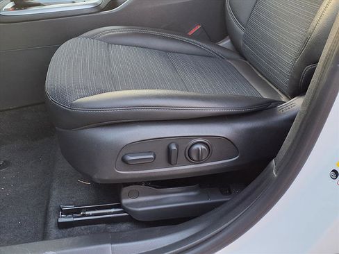 Used 2024 Buick Envista Preferred w/ Convenience I Package image 27