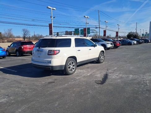 Used 2014 GMC Acadia SLT image 6