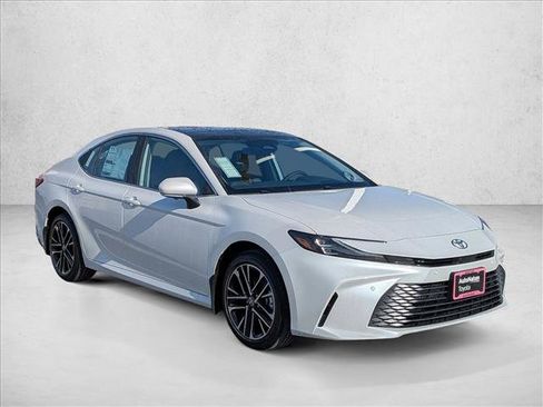 New 2026 Toyota Camry XLE image 7