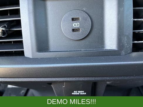 Used 2025 Ford F150 Lariat AWD/4WD image 17