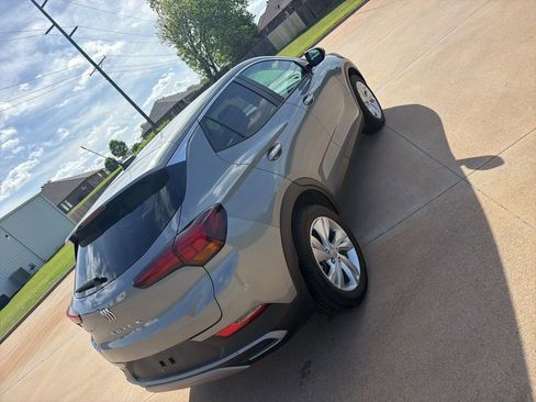 Used 2025 Buick Encore GX Preferred w/ Comfort Package FWD image 4