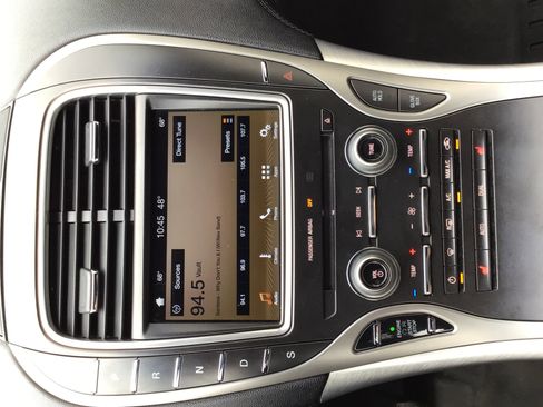 Used 2016 Lincoln MKX Premiere FWD image 19