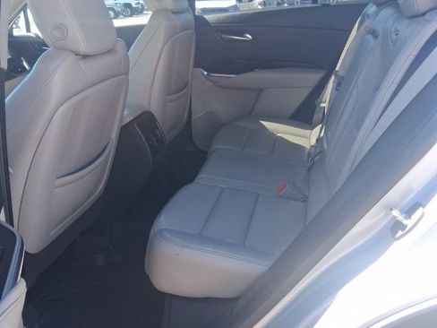 Used 2019 Cadillac XT4 Premium Luxury FWD image 8