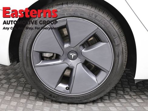 Used 2023 Tesla Model 3 Standard Range image 27