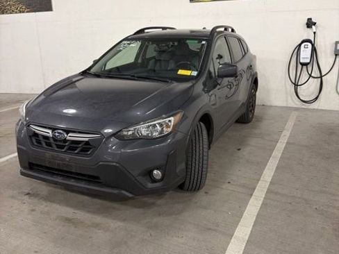 Used 2021 Subaru Crosstrek 2.0i Premium w/ Moonroof Package image 1