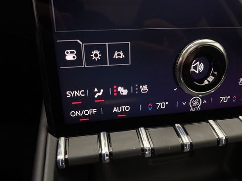 New 2026 GMC Terrain Denali w/ LPO, Floor Liner Package image 45