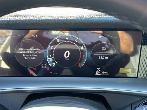 New 2026 Volkswagen Tiguan SE R-Line FWD image 23