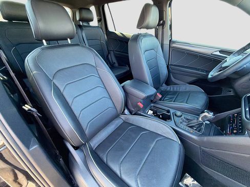 Used 2023 Volkswagen Tiguan SEL R-Line image 14