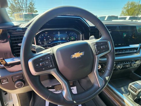 Used 2025 Chevrolet Silverado 1500 LT w/ Protection Package image 12