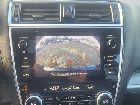 Used 2018 Subaru Outback 2.5i Premium image 20