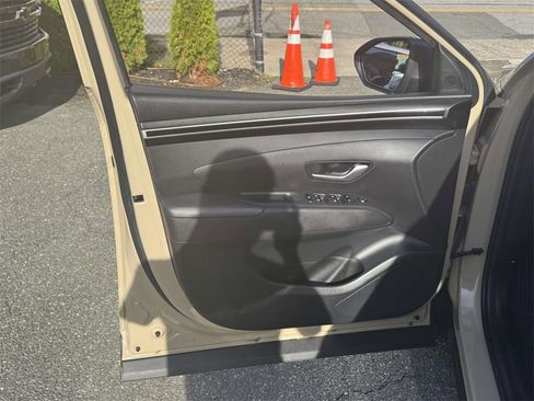 Used 2023 Hyundai Santa Cruz SE image 14