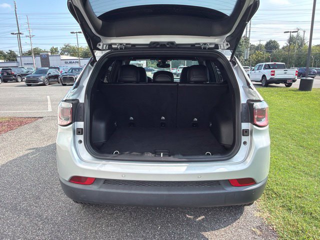 Used 2025 Jeep Compass Limited AWD/4WD image 8