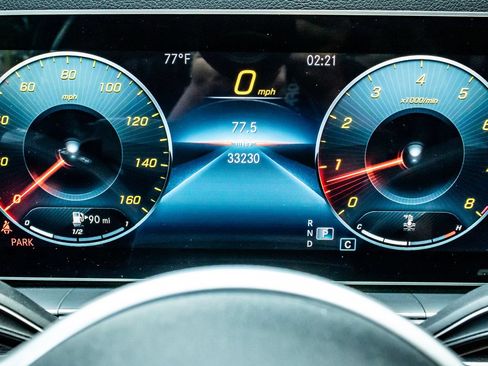 Used 2020 Mercedes-Benz GLE 350 4MATIC w/ AMG Line Exterior image 18