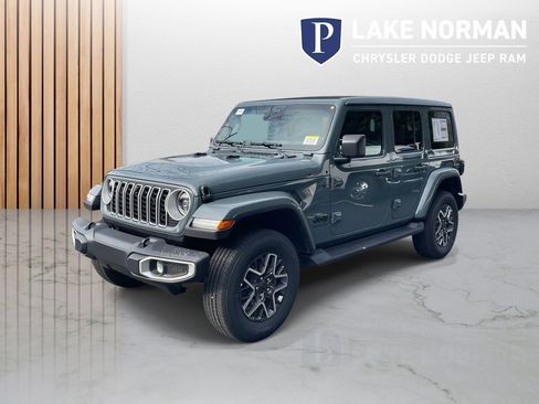 New 2026 Jeep Wrangler Unlimited Sahara AWD/4WD image 4