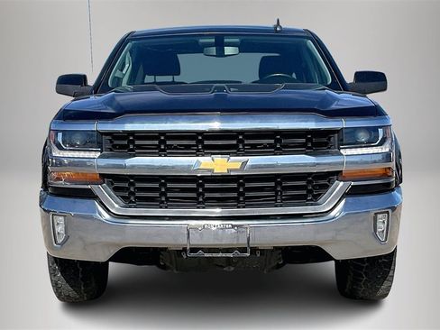 Used 2018 Chevrolet Silverado 1500 LT w/ Texas Edition image 3
