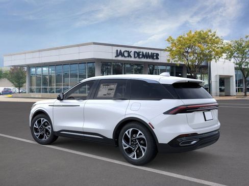New 2026 Lincoln Nautilus Premier AWD/4WD image 4