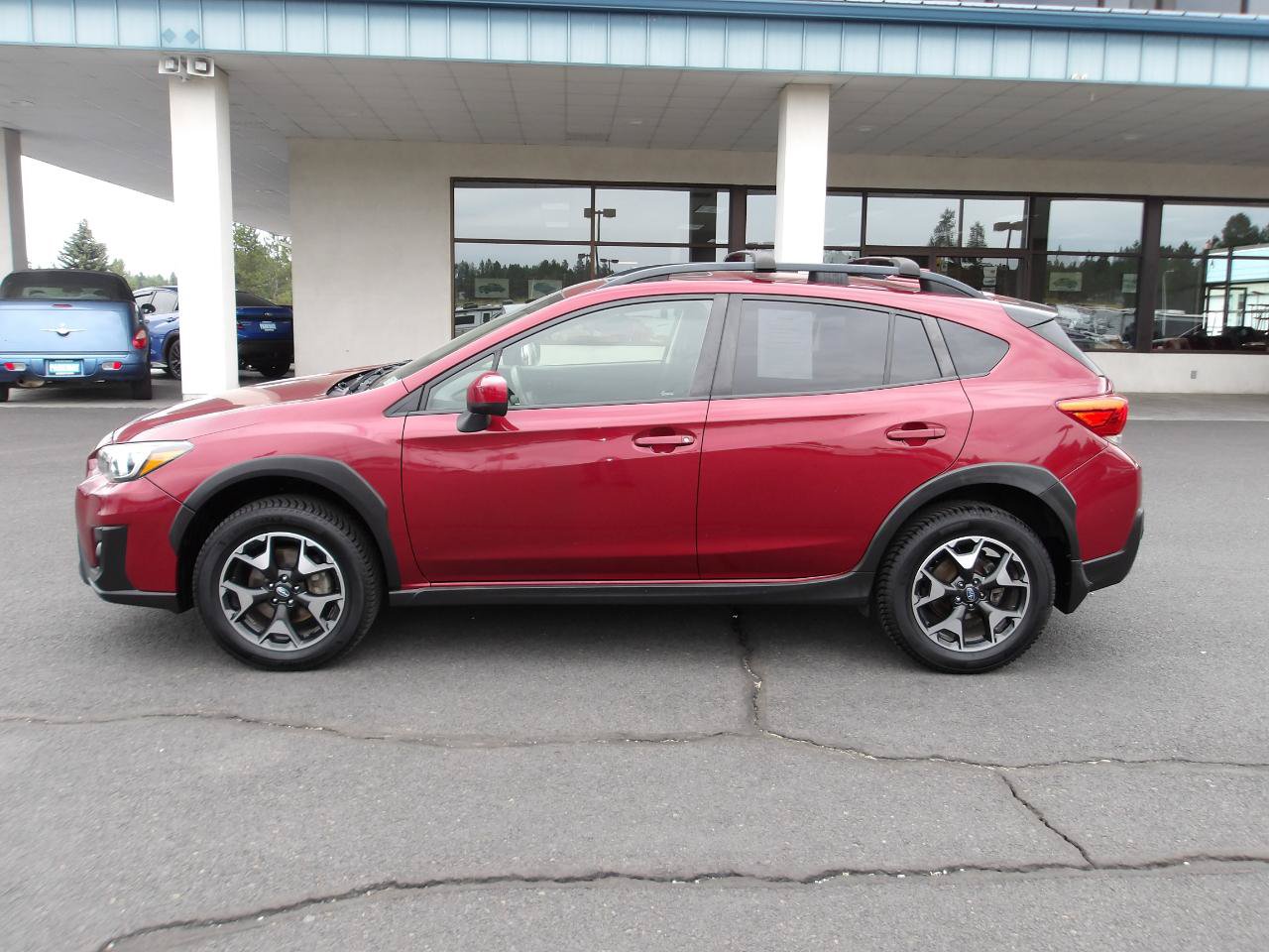 Used 2019 Subaru Crosstrek 2.0i Premium AWD/4WD image 2