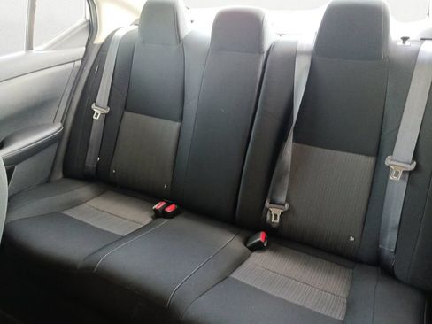 Used 2024 Nissan Sentra SV FWD image 9