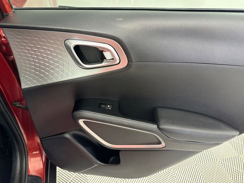 Used 2020 Kia Soul LX image 26