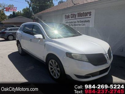 Used 2013 Lincoln MKT FWD