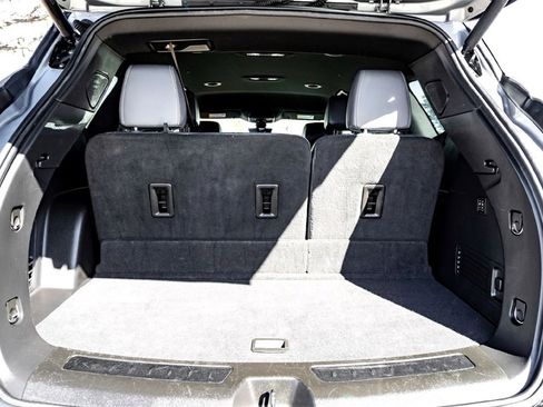 Used 2024 Buick Enclave Premium image 30