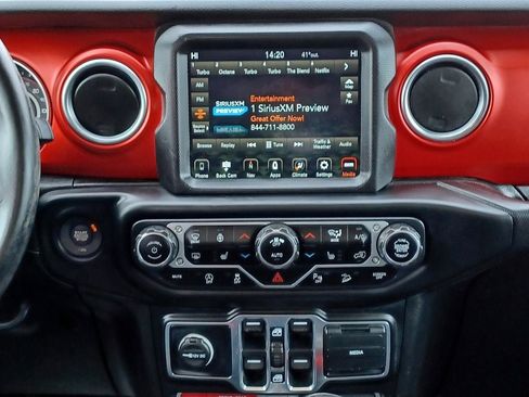 Used 2020 Jeep Wrangler Unlimited Rubicon w/ Dual Top Group AWD/4WD image 30