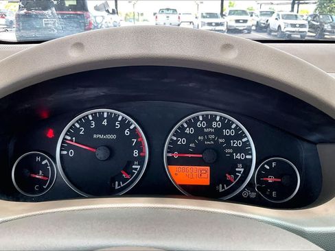 Used 2012 Nissan Pathfinder SV RWD image 25