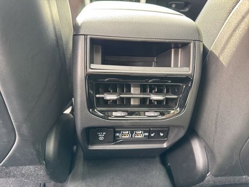 Used 2025 Jeep Grand Cherokee Limited 4xe w/ MOPAR Finishing Package image 46