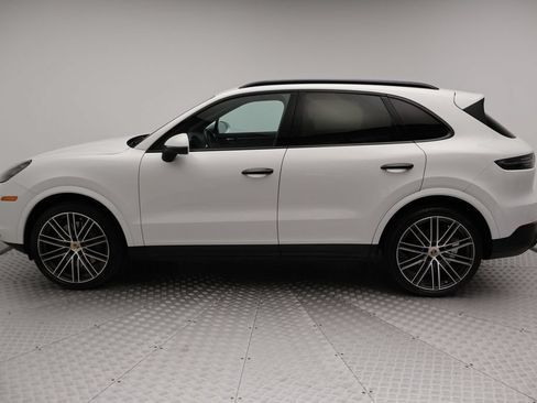 Used 2023 Porsche Cayenne S AWD/4WD image 12