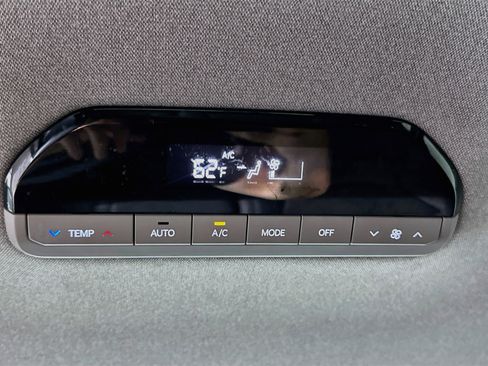 Used 2024 Kia EV9 Light RWD image 28