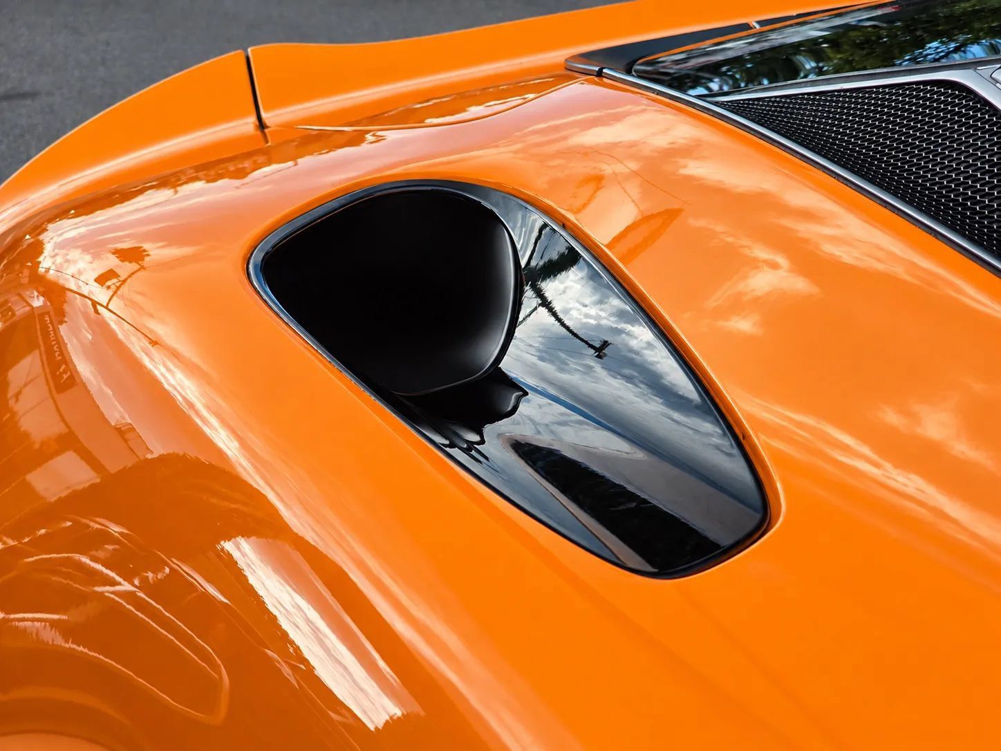 Used 2023 McLaren GT RWD image 19