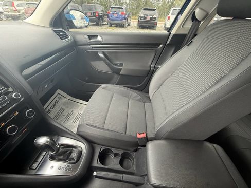 Used 2013 Volkswagen Jetta SE image 26