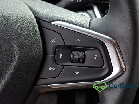 Used 2024 Chevrolet Trax ACTIV w/ Driver Confidence Package FWD image 23