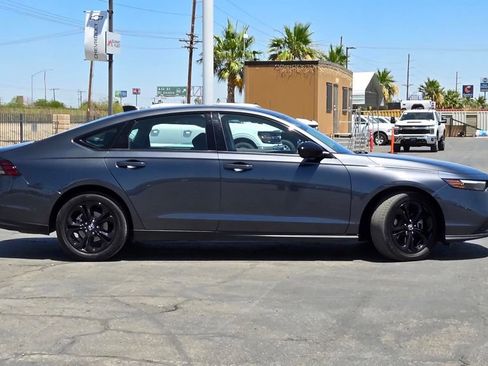 Used 2025 Honda Accord SE image 3