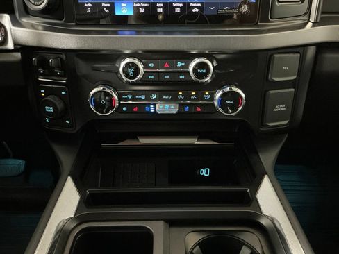 Used 2025 Ford F250 Platinum AWD/4WD image 12