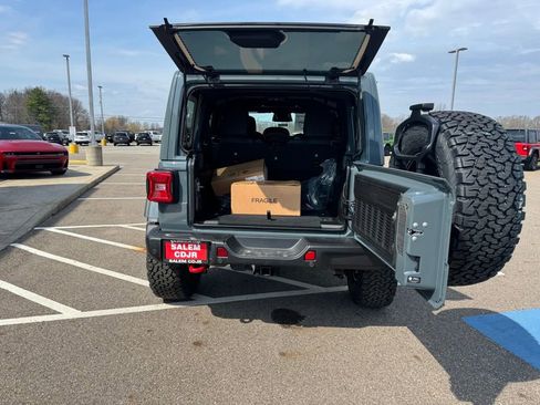 New 2026 Jeep Wrangler Unlimited Rubicon AWD/4WD image 9