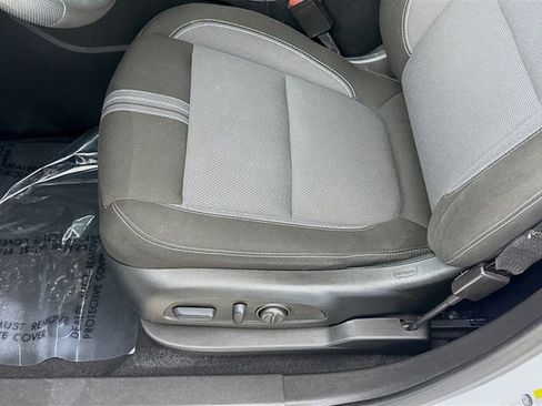 Used 2023 Chevrolet Blazer LT FWD image 21