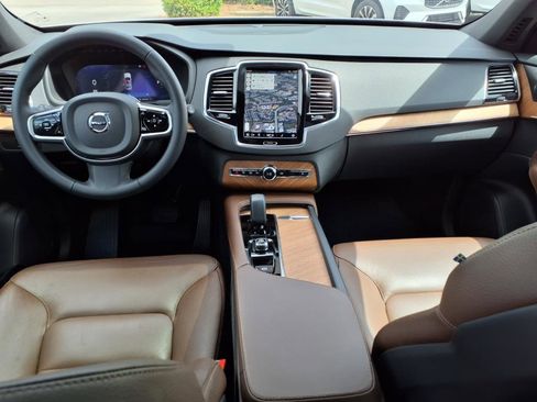 Certified 2023 Volvo XC90 T8 Plus w/ Protection Package Premier image 12