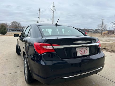 Used 2012 Chrysler 200 Touring w/ Cold Weather Group image 8