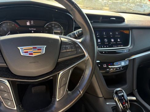 Used 2023 Cadillac XT5 Premium Luxury AWD/4WD image 17