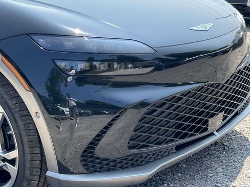 New 2025 Genesis GV60 Performance image 7