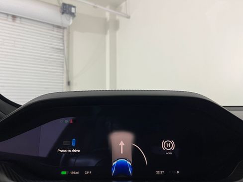 Used 2022 Tesla Model S Plaid image 24