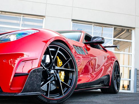 Used 2020 Ferrari 812 Superfast RWD image 41