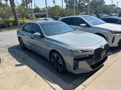 Used 2023 BMW 740i RWD image 1