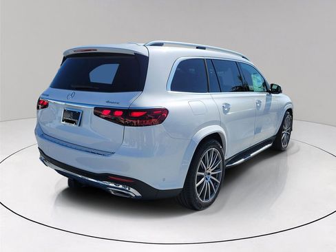 New 2026 Mercedes-Benz GLS 580 4MATIC image 6