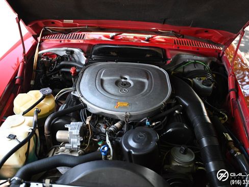 Used 1987 Mercedes-Benz 560 SL image 22