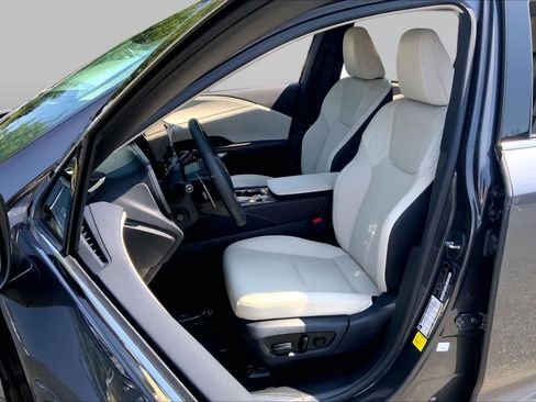 Used 2024 Lexus RX 350h w/ Convenience Package AWD/4WD image 8